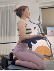 -闺蜜瑜伽·普拉提女性塑形馆