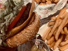 -The Habit Burger Grill 哈比特汉堡(复兴soho店)