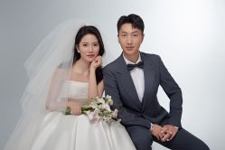 -乐派诗婚纱摄影