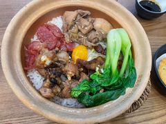 -煲仔皇腊味煲仔饭(经四万达店)
