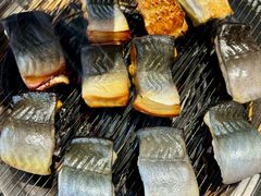 -围炉肉舍•炭烤活鳗•丹东海鲜烤肉(步行街店)