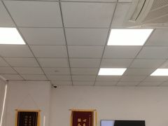 -TESLA 特斯拉(深圳坂田特斯拉中心)