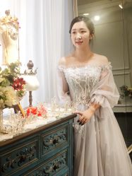 礼服-艾慕婚纱礼服馆(和平店)