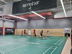 -易学羽毛球培训中心(上海同济医院新村路店)