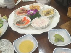 -青瓦餐厅·生鱼片·韩园烤肉(西塔店)