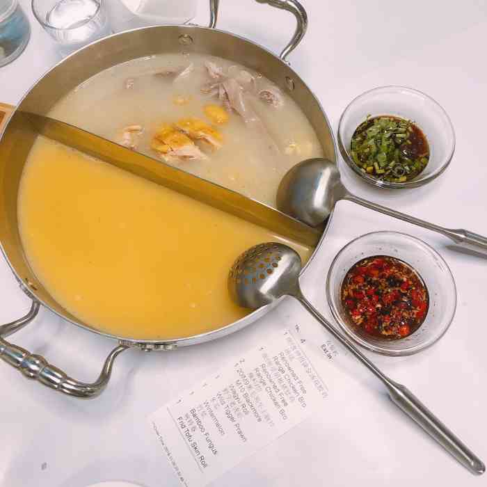 尚汤花胶鸡火锅-"听朋友说这里的小龙虾全墨村最好吃没有之一.