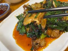 蒜苗回锅肉-易老妈蹄花.特色川菜(人民公园总店)