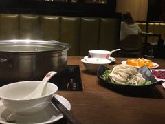 -牛焱·贵州黄牛肉火锅(城西银泰店)
