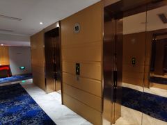 -上海虹桥西郊假日酒店