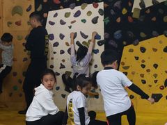 -问山MountQuest攀岩馆