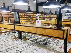 -罗伯特眼镜·蔡司官方授权(罗湖国贸店)