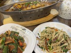 -缘来聚·徽菜名店(黄山宏村店)