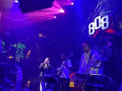 -808 LiveHouse