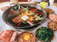 -正贰捌经重庆老火锅(建设路店)
