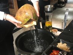 -东椰·海南椰子鸡火锅(朝阳门店)