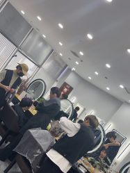 -藤野造型烫染·漂发