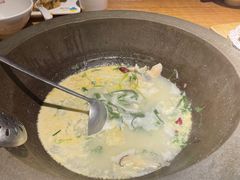 -咕嘟草帽鱼·牛奶一样的鲜鱼汤(天鹅湖万达广场店)