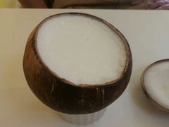 -志龙皇冠吃货椰子铺