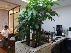 -Line 咖啡(石厦花园店)