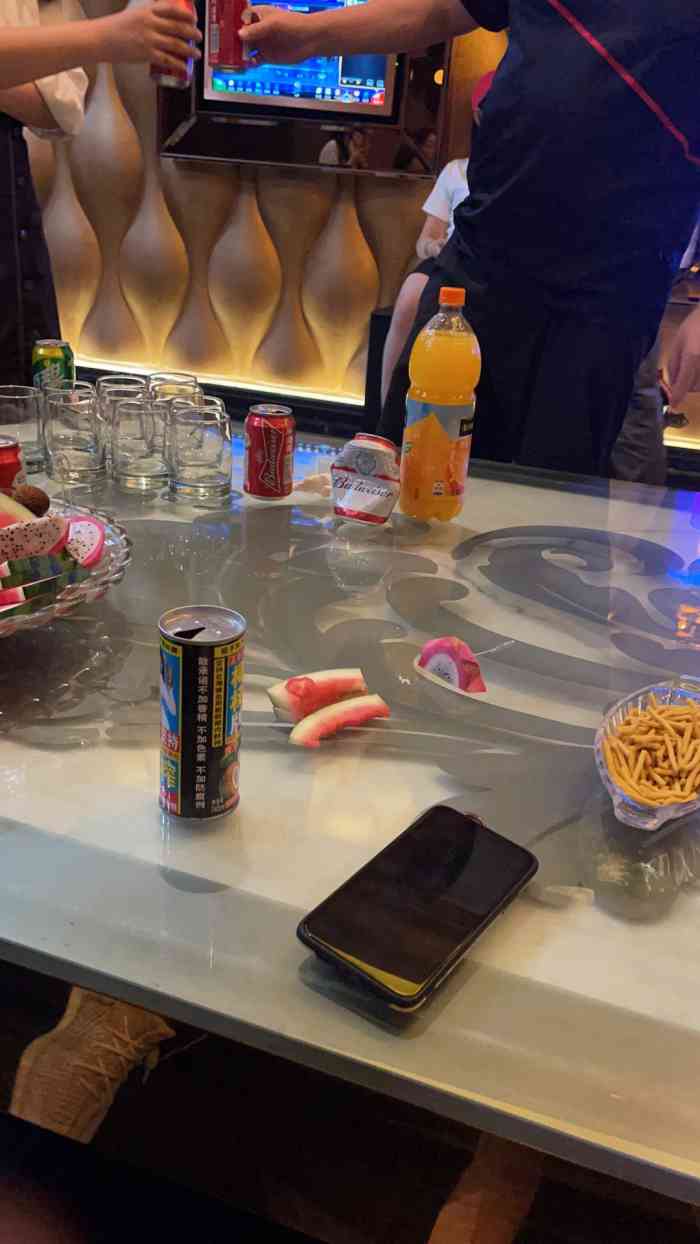 唱吧麦颂ktv(虹桥南丰城店)-"小包完美,下午场价格点歌音效都不错.