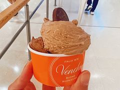 -VENCHI 闻绮(北京国贸商城店)