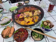 红油锅底-财二舅火锅招待所