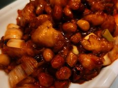 宫保鸡丁-渝信川菜 · 川味家常菜(长安店)