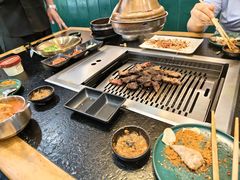 -臻牛烤肉