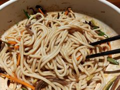 鸡丝凉米线-云海肴·汽锅鸡·云南菜(美罗城店)