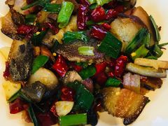 蒜椒炒湘西腊肉-印象鲵宴·张家界地标美食名片(溪布街店)