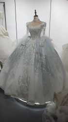 点击看大图 -艾拉·女王婚纱礼服馆