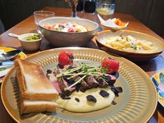 -JINNS锦时 steak&pizza(浸信会礼拜堂旧址店)