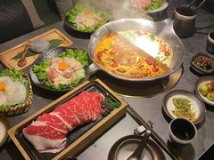 -湊湊火锅·茶憩(杭州湖滨银泰in77店)