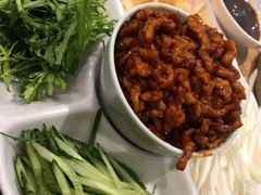 京酱肉丝-合合春饼·酱骨·东北菜(潘家园店)