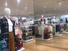 -优衣库(南宁江南万达店)
