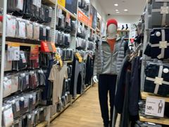 -优衣库(昆明爱琴海购物公园店)