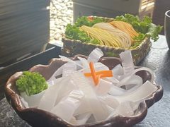 -湊湊火锅·茶憩(新中关购物中心店)