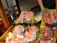 -山川小町·极番烧肉(新地假日广场店)