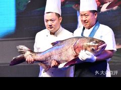 -坛宗剁椒鱼头(河西王府井店)