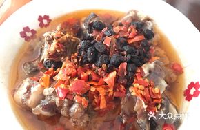 Spicy Pork Ribs with Soybeans