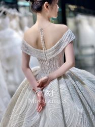 -MISS MIA 婚纱品牌馆