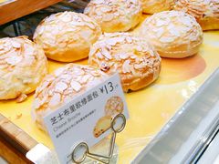 芝士布里欧修面包-巴黎贝甜(常德路店)