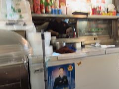 -老天桥酱肉烧饼夹肘子(天桥店)