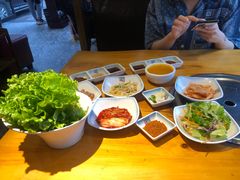 -唯成•韩国炭火烤肉 유성고기