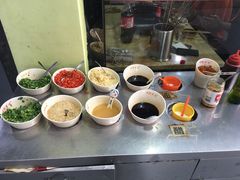 -灌县老妈砂锅串串香(万科红生活广场店)