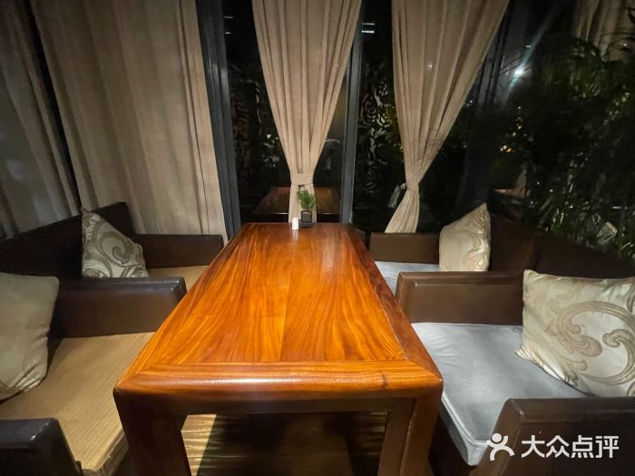山外山·林语花园餐厅图片