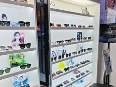 -诺柯视眼镜-蔡司依视路官方工厂店(淞南一店)