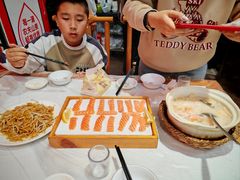 -官塘锋记鱼生·生腌·砂锅粥(牌坊街店)