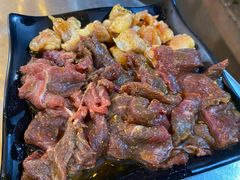 -小辣椒汤锅烧烤(温泉南街店)