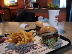 -The Habit Burger Grill 哈比特汉堡(复兴soho店)